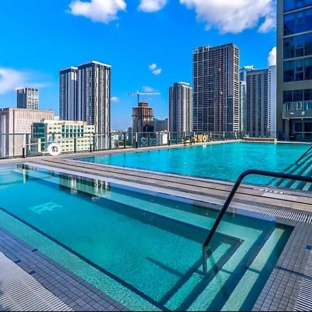 Luxurious King Bed Suite In Downtown Miami Exterior foto