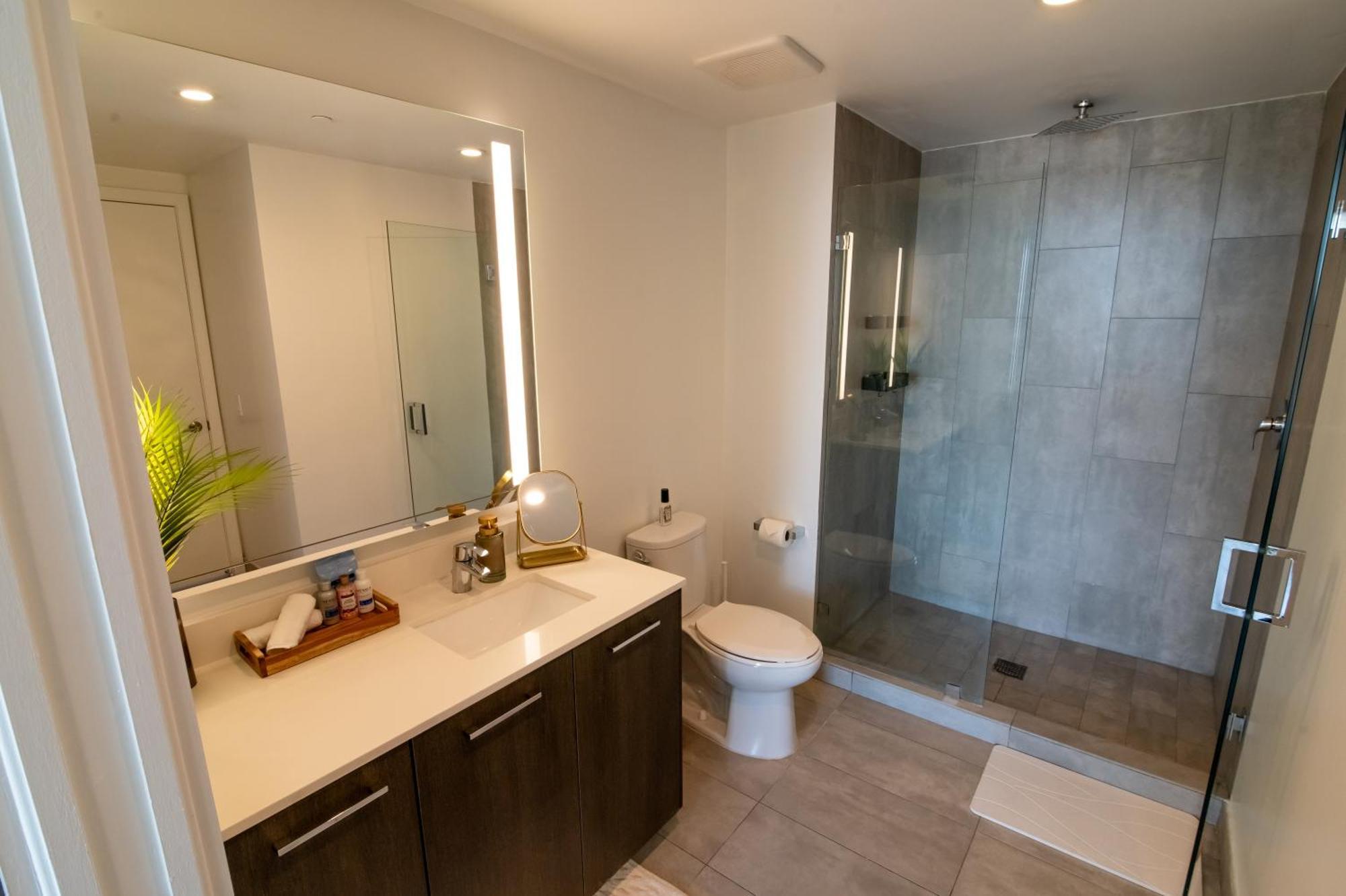 Luxurious King Bed Suite In Downtown Miami Exterior foto